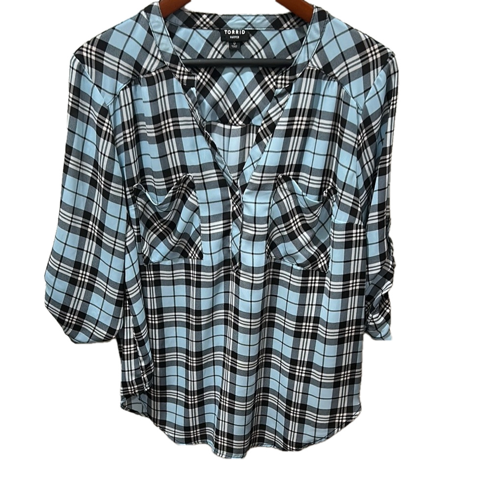 Torrid Harper Blue Black 3/4 Sleeve Button Down Shirt size 0 GUC - Picture 2 of 10